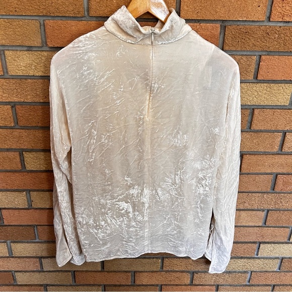 Tibi Crushed Velvet Cream Long Sleeve Turtleneck Top Size Medium - Picture 5 of 8